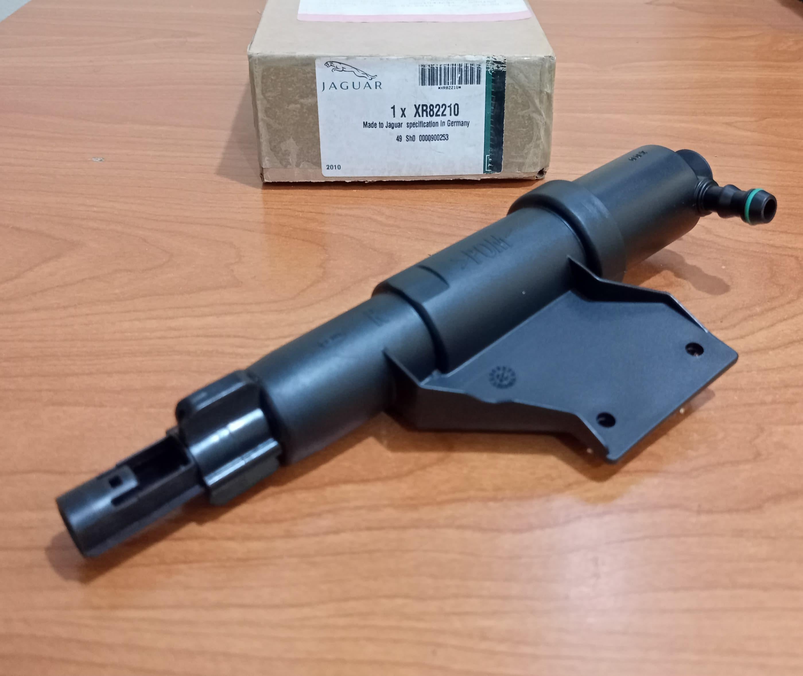 JAGUAR XR82210 S-Type 1999-2008 Front Bumper Headlight Powerwash Spray Jet Nozzle